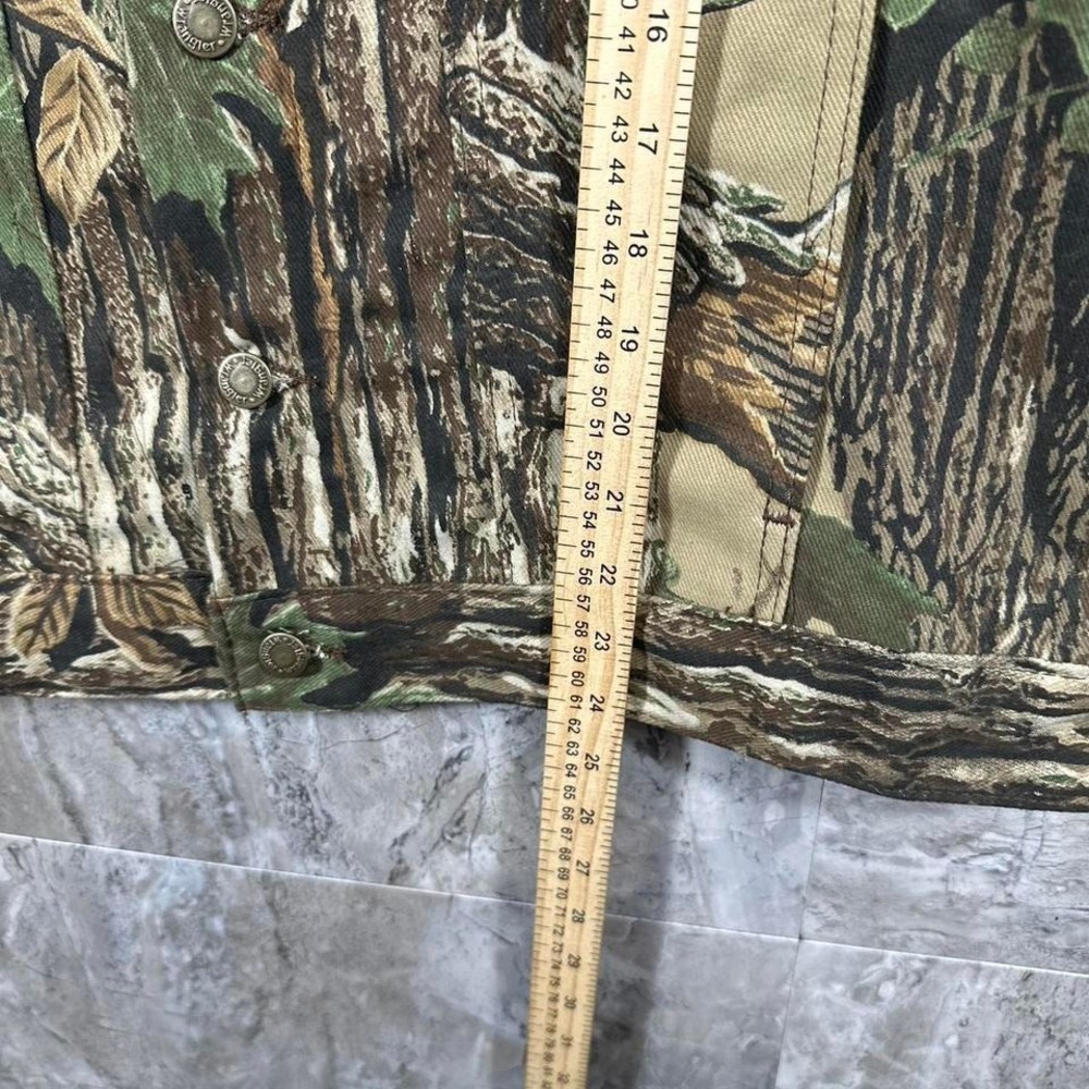 Wrangler Men's M Vintage Denim RealTree Camo Hunting Trucker Jean Jacket outdoor - Picture 8 of 8